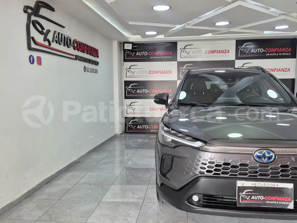 Foto 2 de Toyota Corolla Cross High