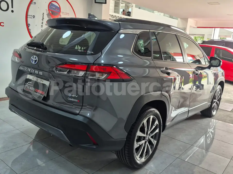 Foto 11 de Toyota Corolla Cross High