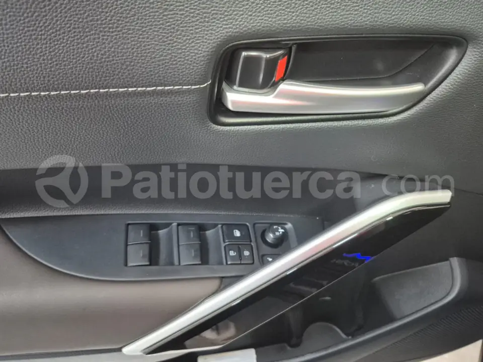 Foto 13 de Toyota Corolla Cross High