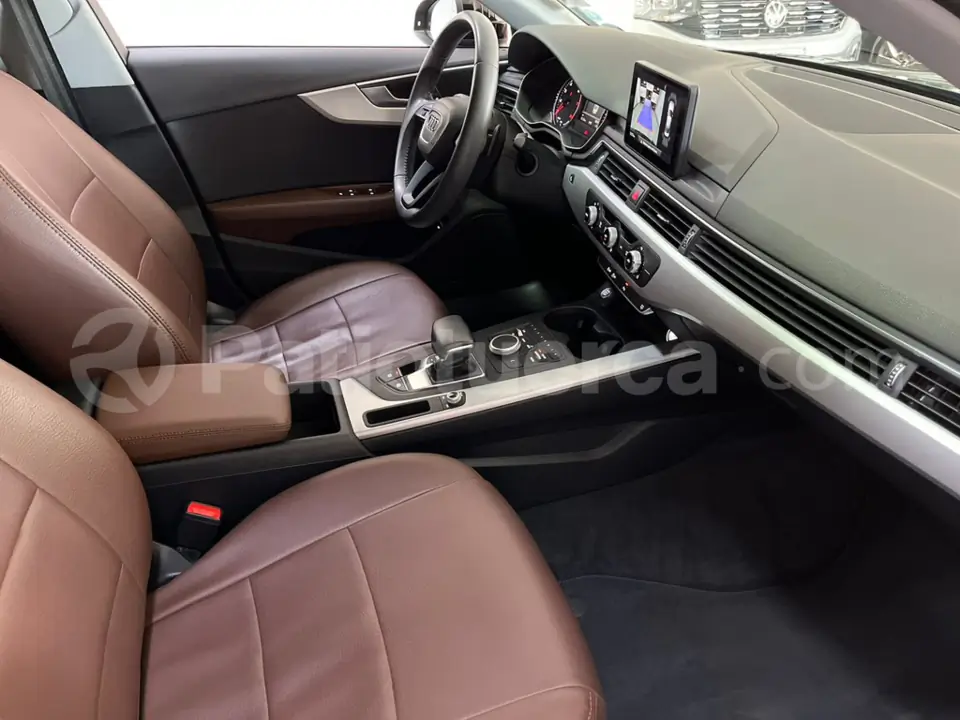 Foto 18 de Audi A4 TFS