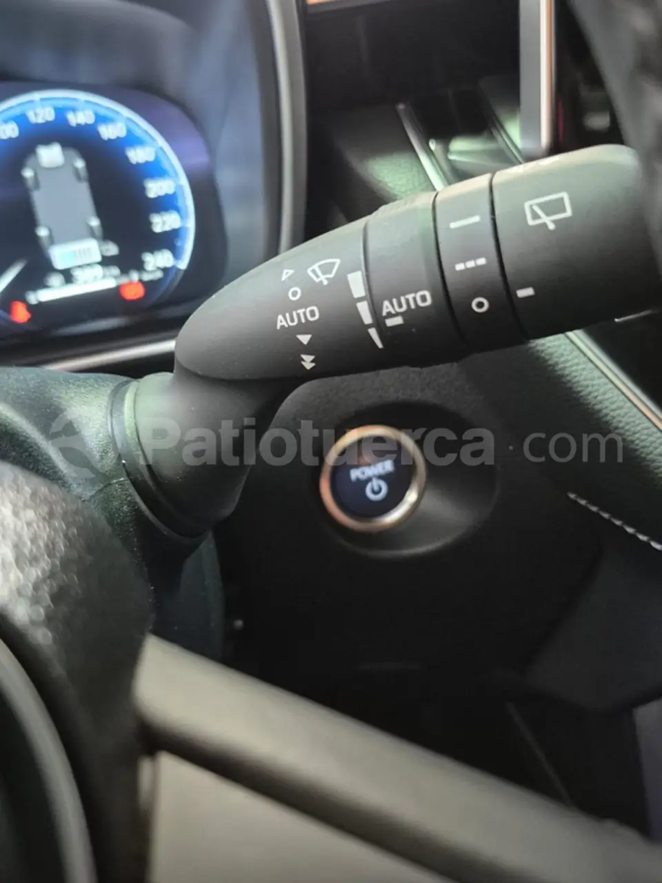 Foto 23 de Toyota COROLLA CROSS