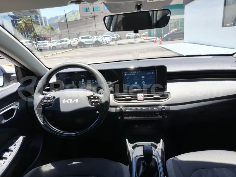 Foto 11 de Kia K3 X-LINE