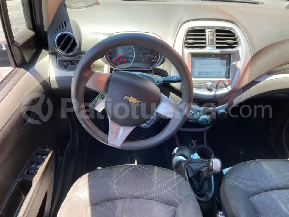Foto 4 de Chevrolet Spark GT LTZ