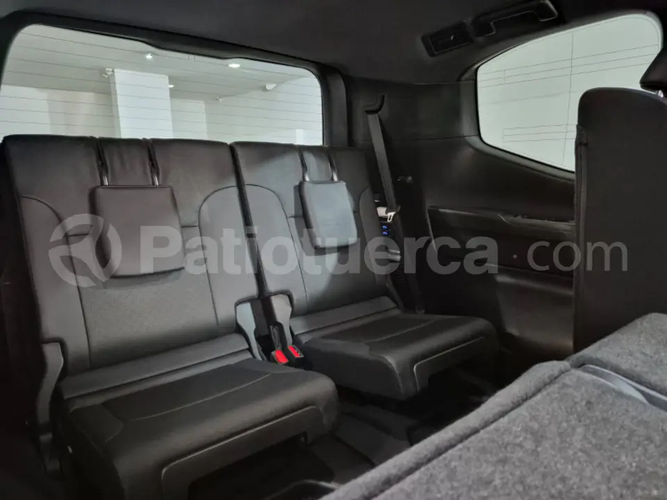 Foto 13 de Toyota Land Cruiser 300