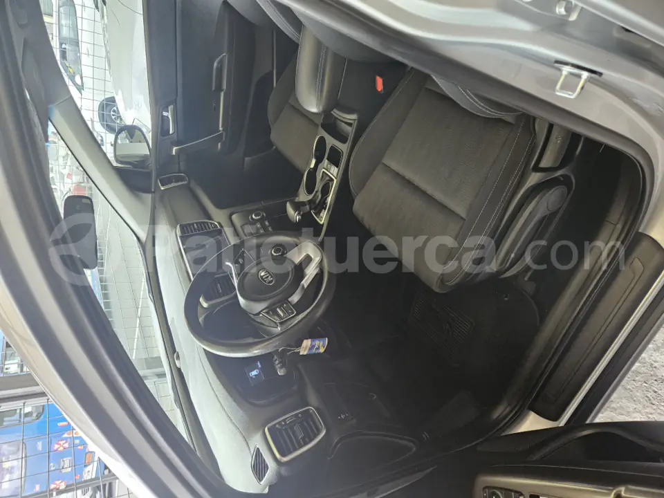 Foto 5 de Kia SPORTAGE R GTI