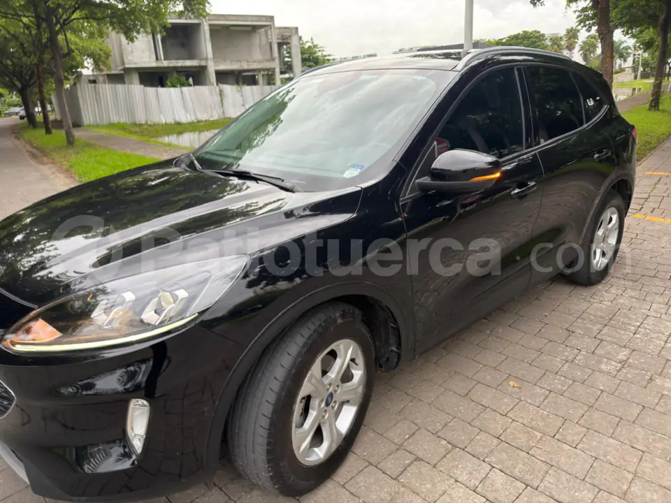 Foto 1 de Ford Escape Trend