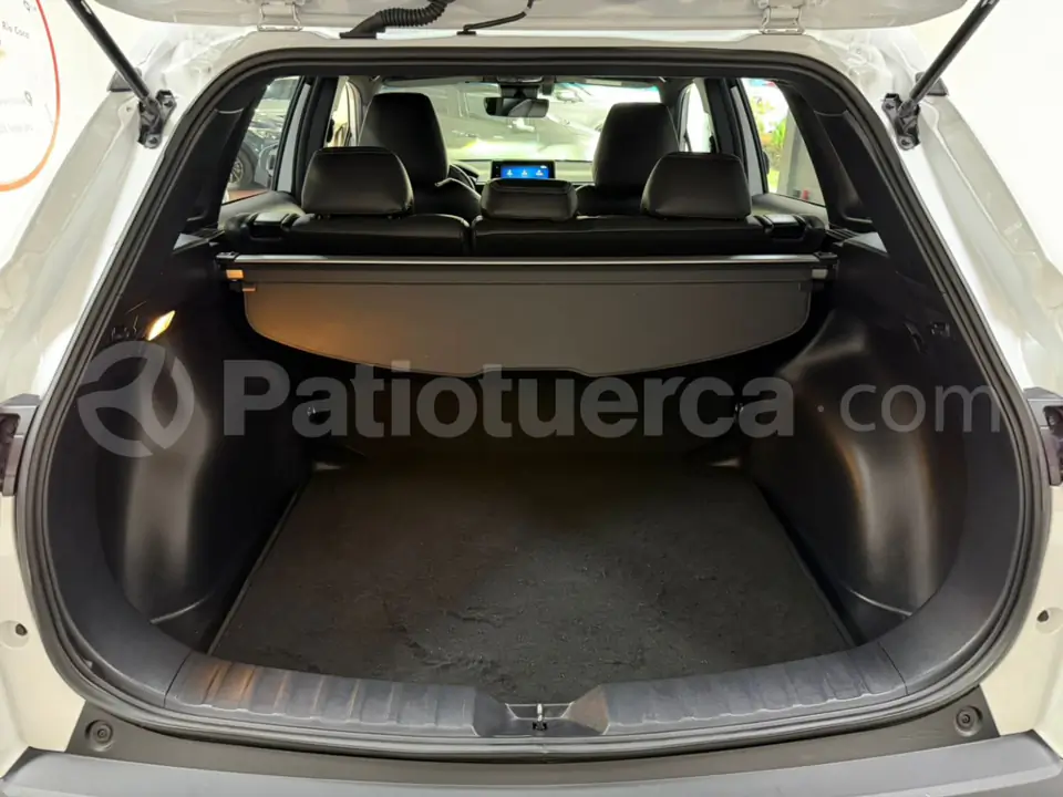 Foto 11 de Toyota Corolla Cross Mid