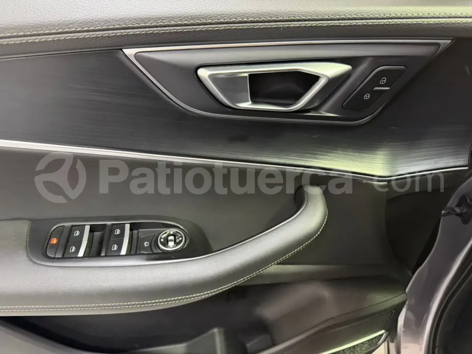 Foto 13 de Chery TIGGO 8