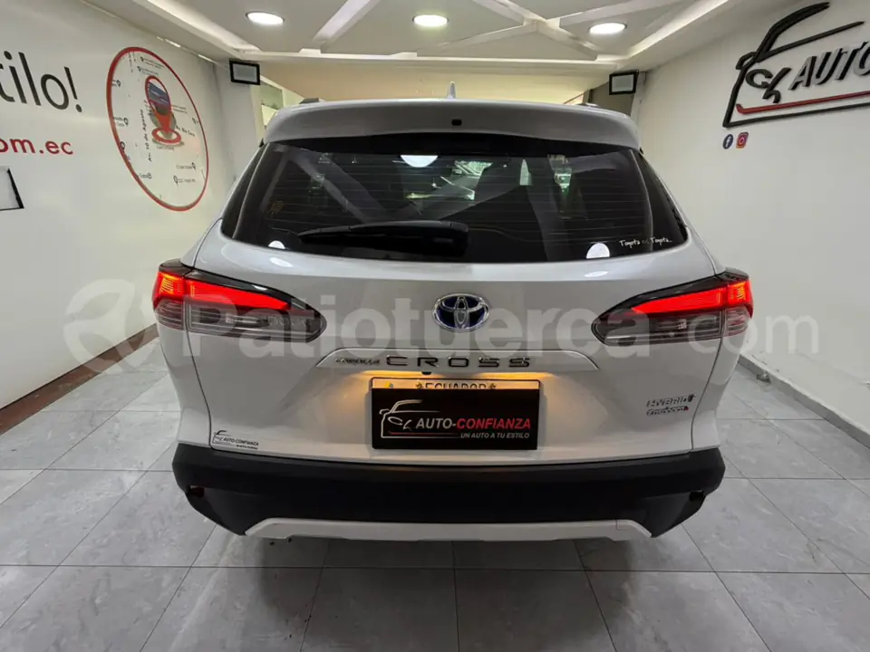 Foto 9 de Toyota COROLLA CROSS