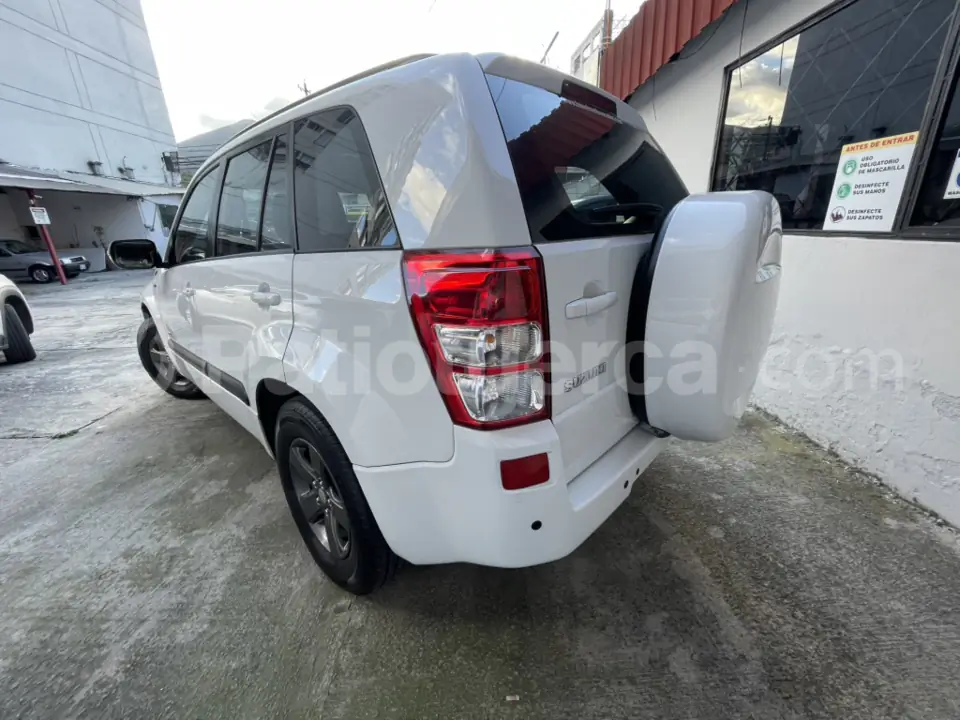 Foto 5 de Suzuki Grand Vitara SZ Next Sport 2.4
