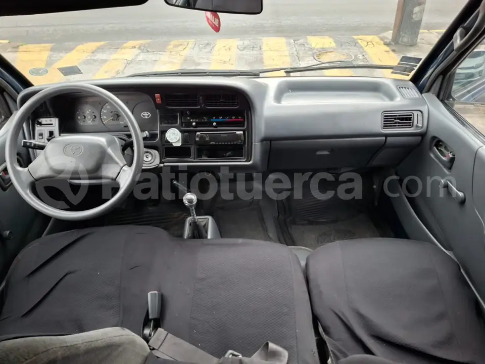 Foto 7 de Toyota Hiace