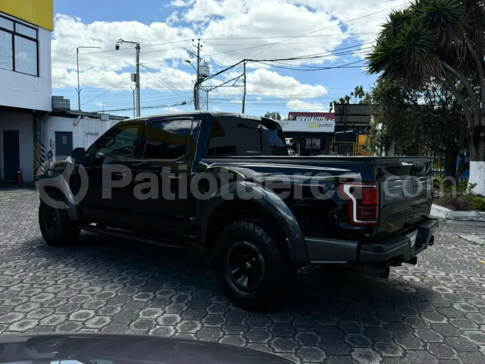 Foto 10 de Ford F150 Raptor AC
