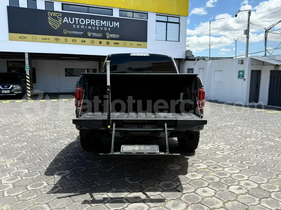 Foto 11 de Ford F150 Raptor AC