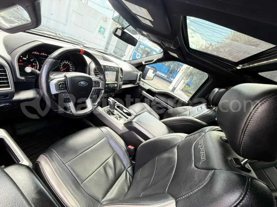 Foto 15 de Ford F150 Raptor AC