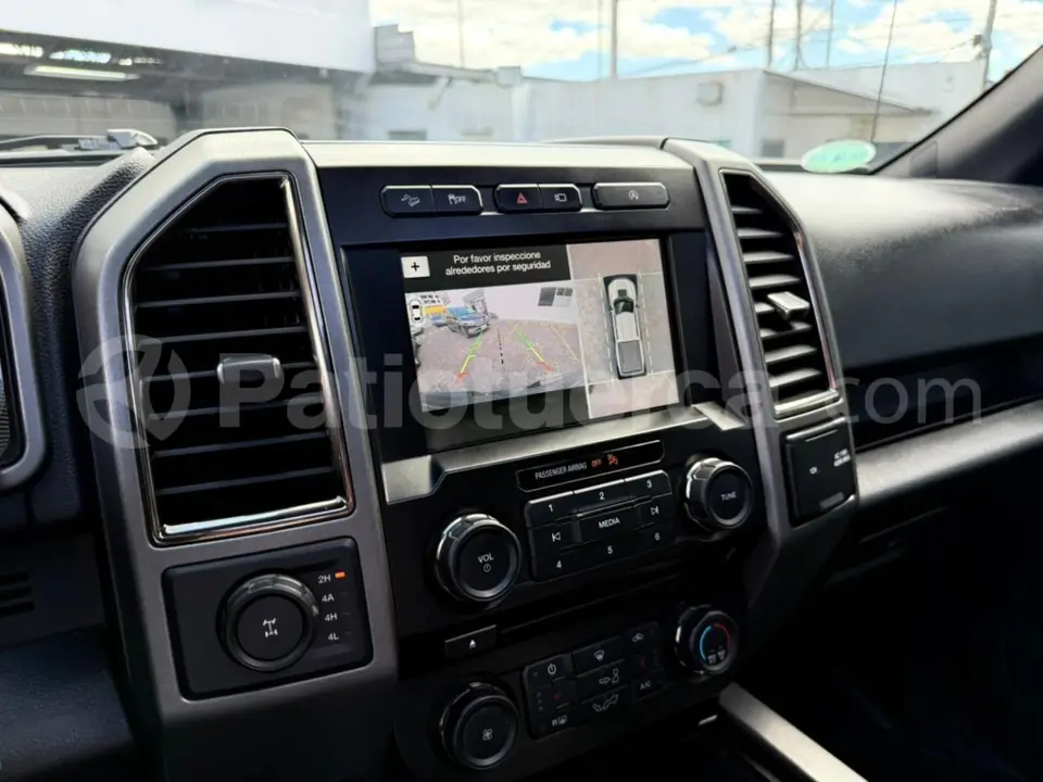 Foto 22 de Ford F150 Raptor AC