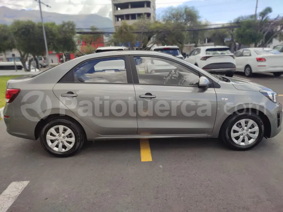 Foto 4 de Kia Soluto