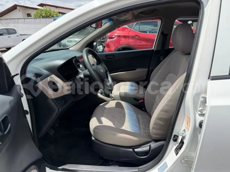 Foto 4 de Hyundai GRAN I10