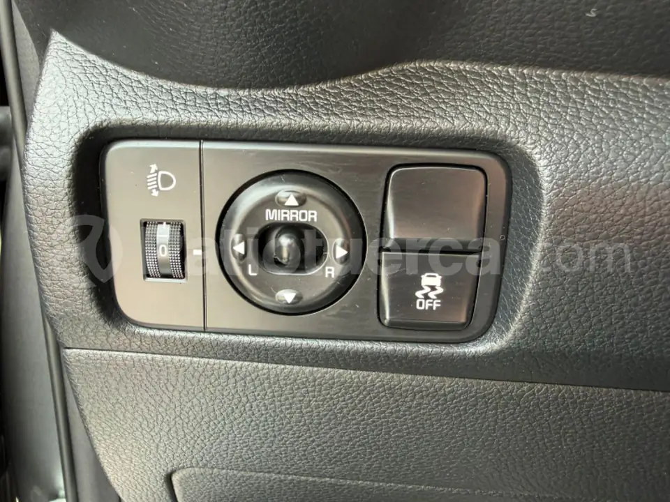 Foto 20 de Kia Soluto LX