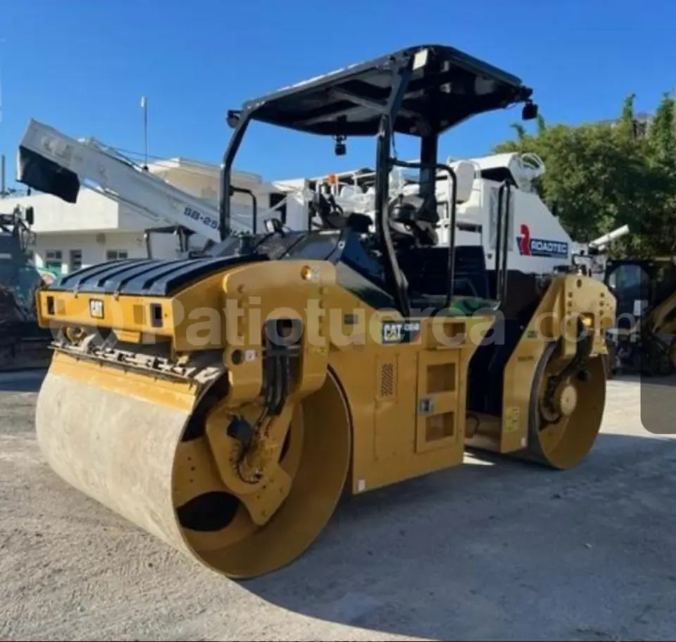 Foto 1 de Caterpillar Rodillos