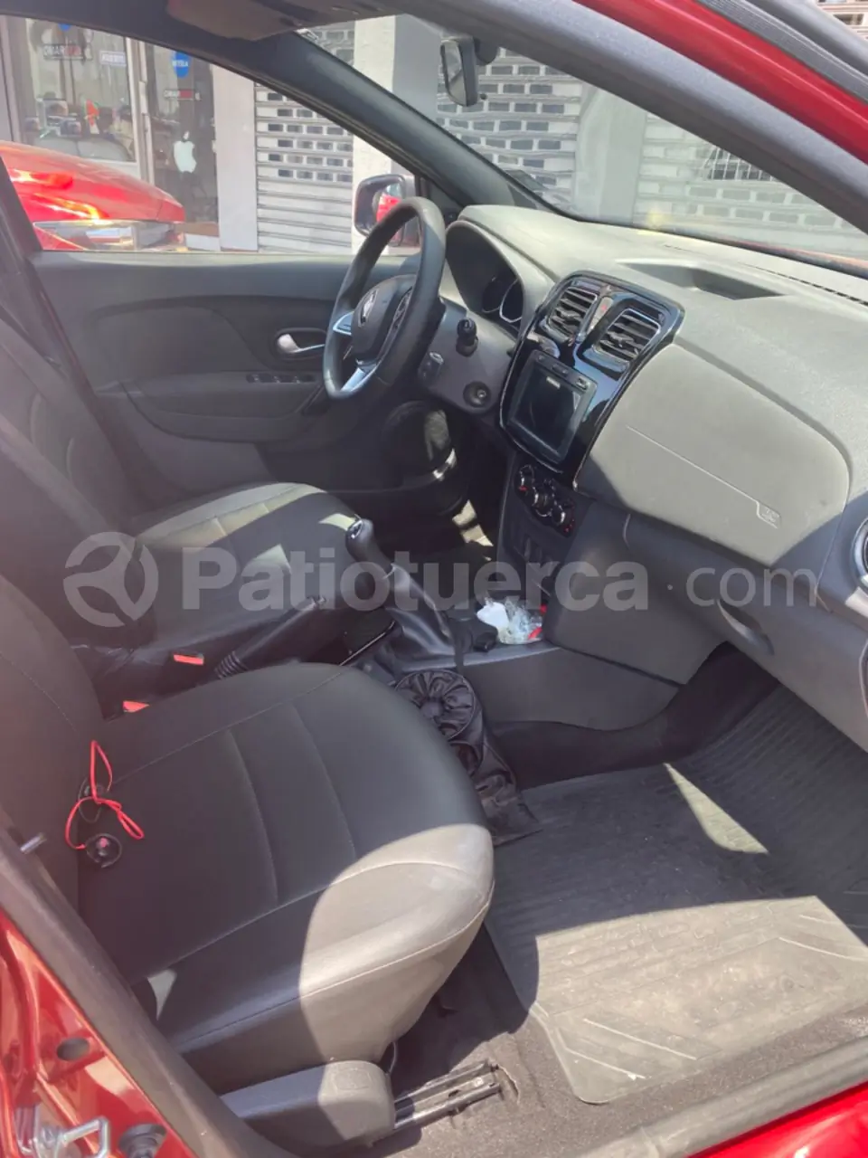 Foto 11 de Renault LOGAN EXPRESSION 1.6