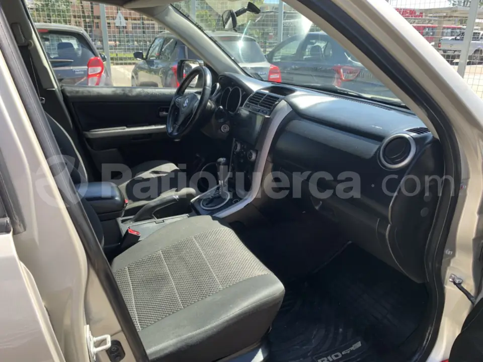 Foto 12 de Suzuki Grand Vitara SZ