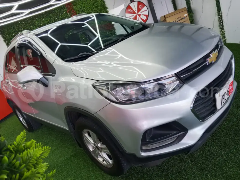 Foto 4 de Chevrolet Tracker LS
