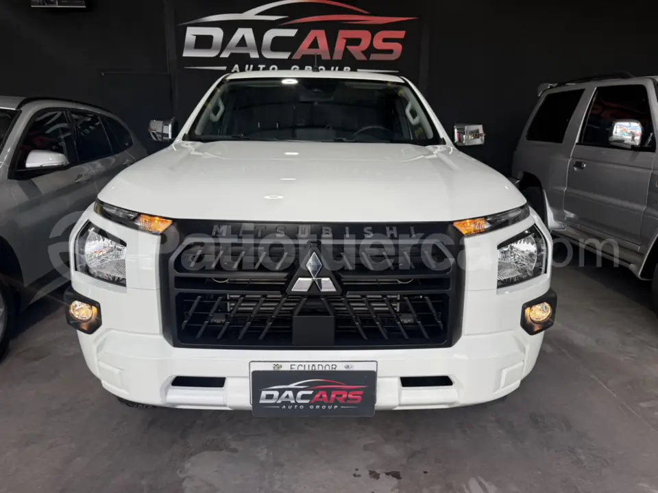 Foto 4 de Mitsubishi Triton GLX