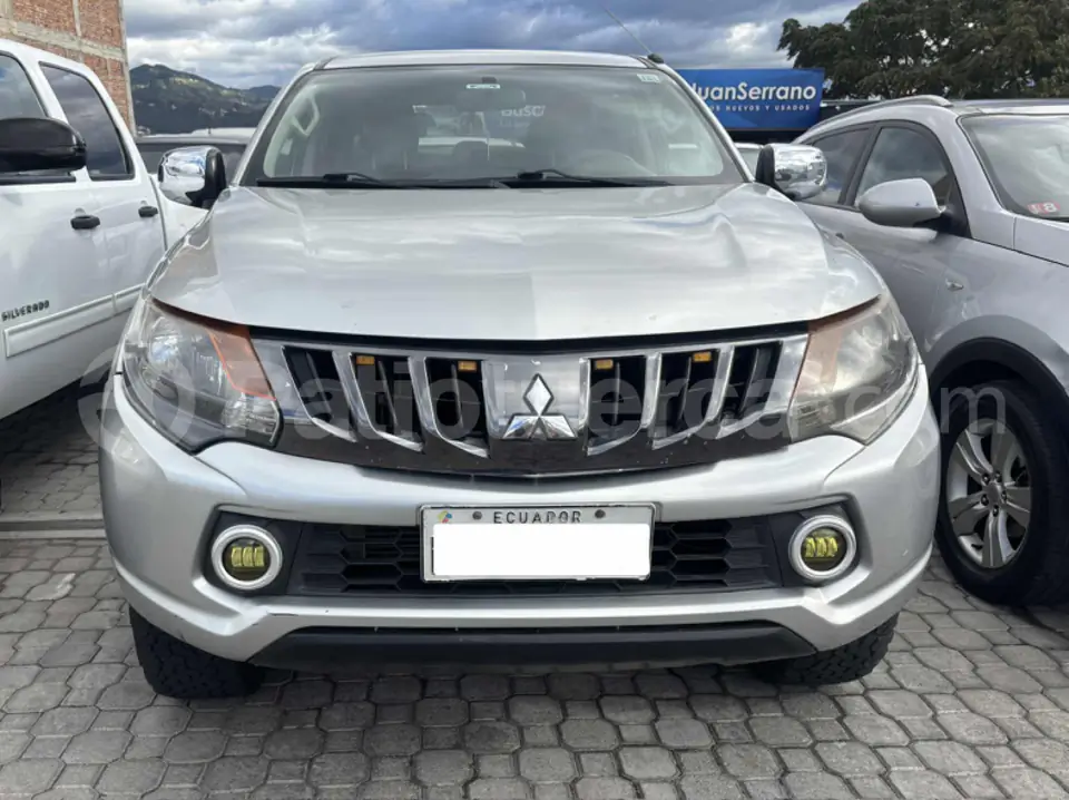 Foto 2 de Mitsubishi L200