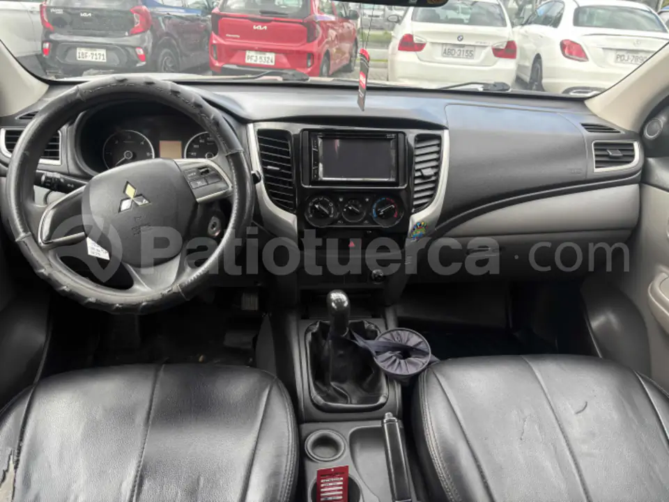 Foto 7 de Mitsubishi L200