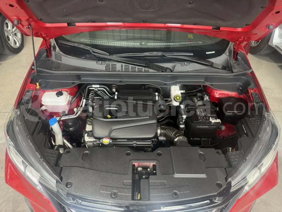 Foto 13 de Changan CS 15