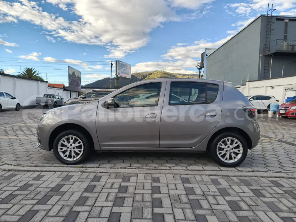 Foto 8 de Renault Sandero Zen Fase II