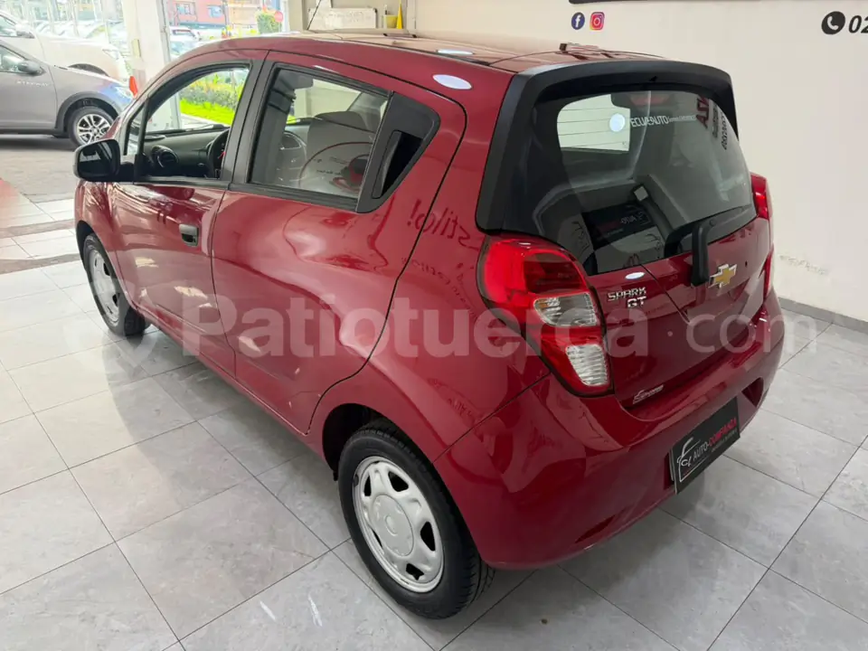 Foto 5 de Chevrolet SPARK GT LS
