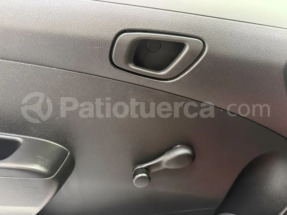 Foto 9 de Chevrolet SPARK GT LS