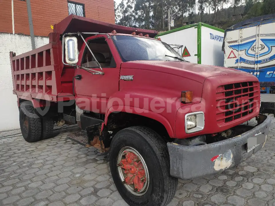 Foto 2 de Chevrolet Kodiak 211E