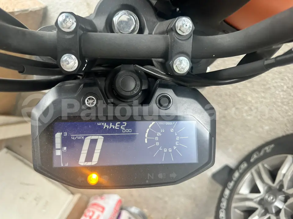 Foto 3 de Yamaha SZ 150D