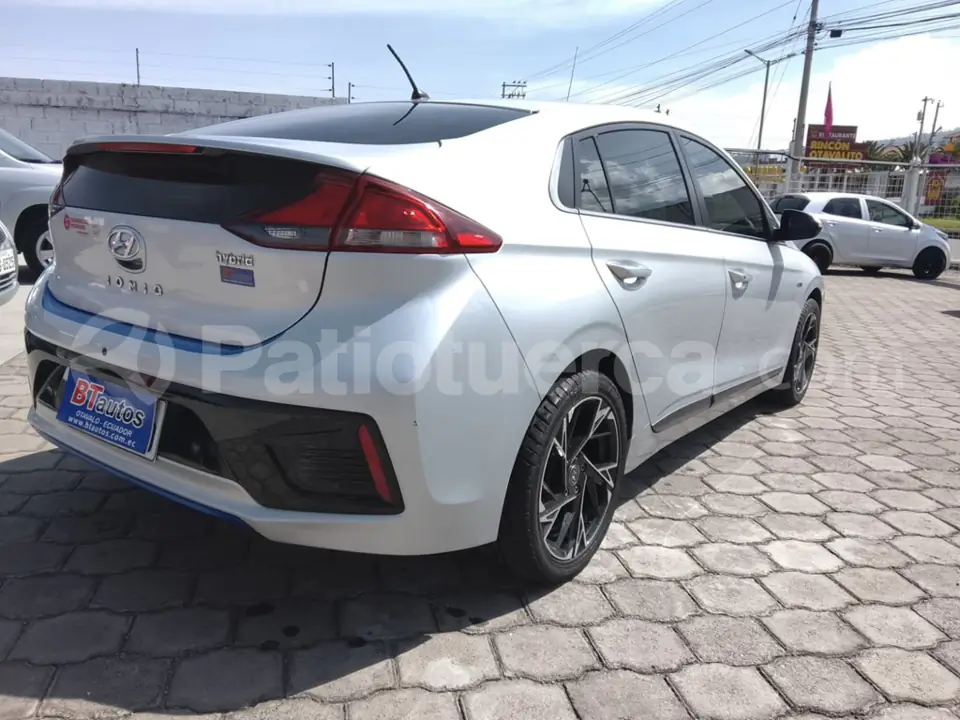Foto 6 de Hyundai Ioniq Hybrid