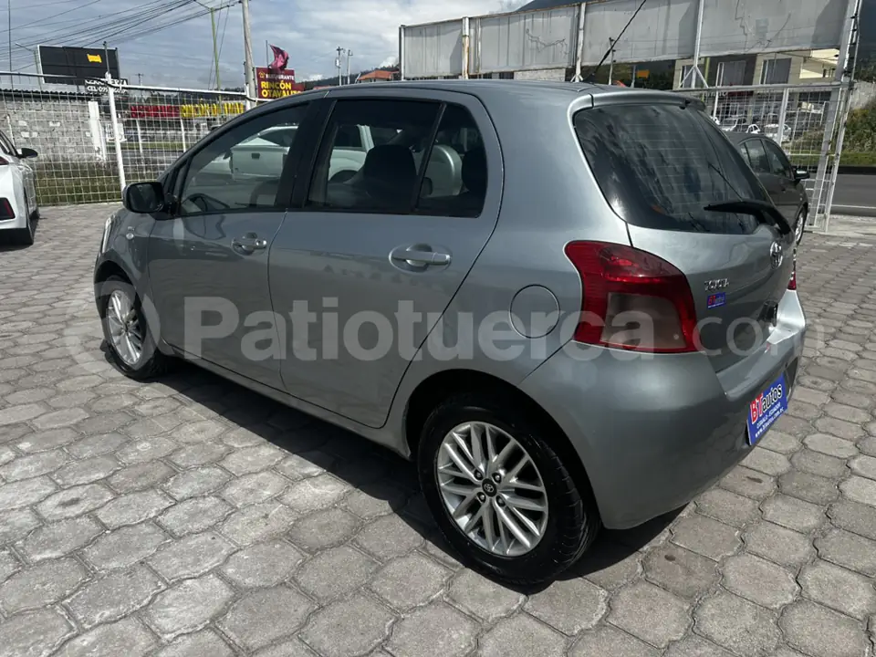Foto 7 de Toyota Yaris S
