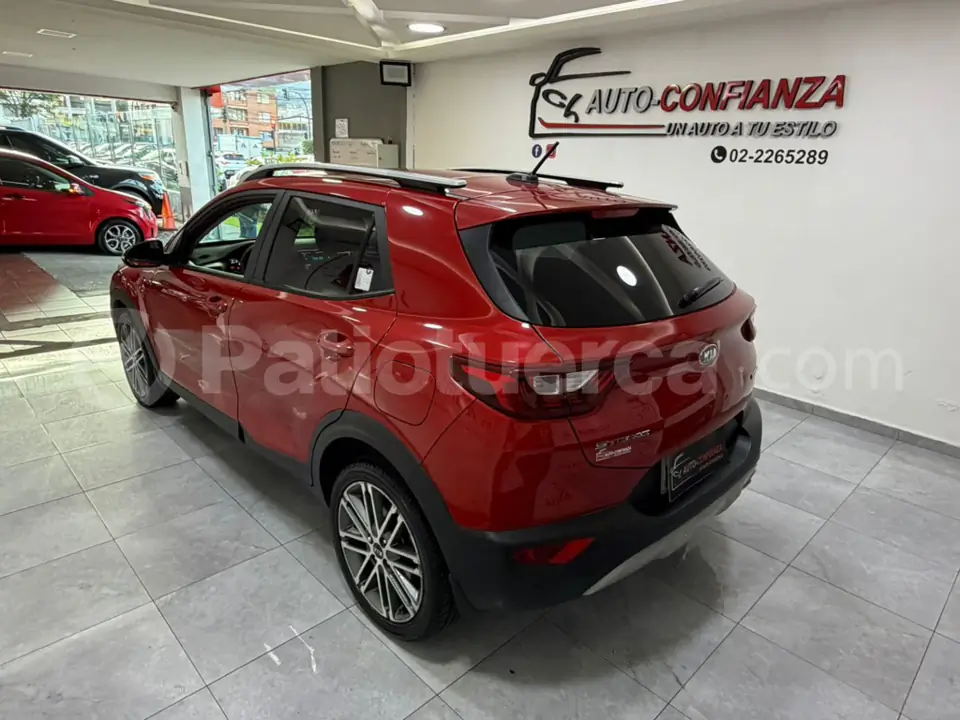 Foto 6 de Kia Stonic LX