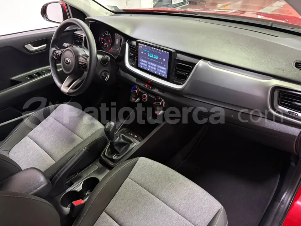 Foto 16 de Kia Stonic LX