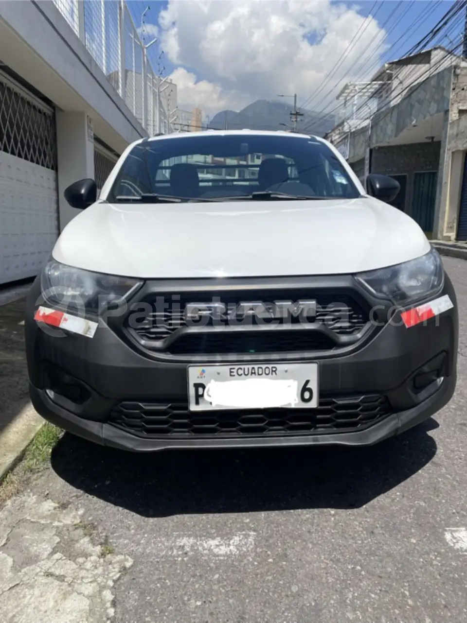 Foto 1 de Ram RAM 700 SLT