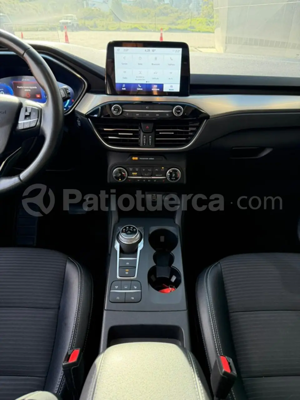 Foto 34 de Mercedes Benz GLC 300 Coupe