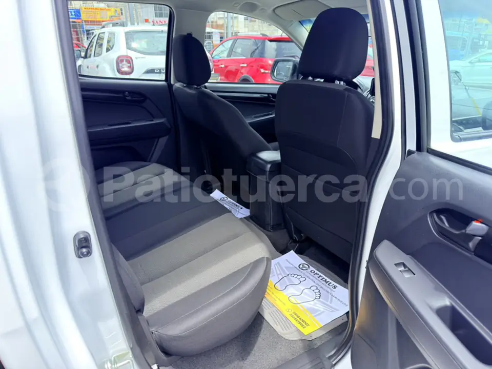 Foto 9 de Chevrolet D-MAX CRDI 2.5 CD 4X2 TM DIESEL