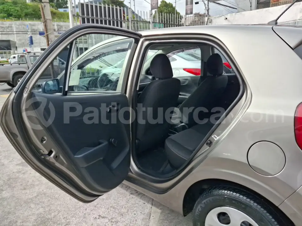Foto 13 de Kia PICANTO LX