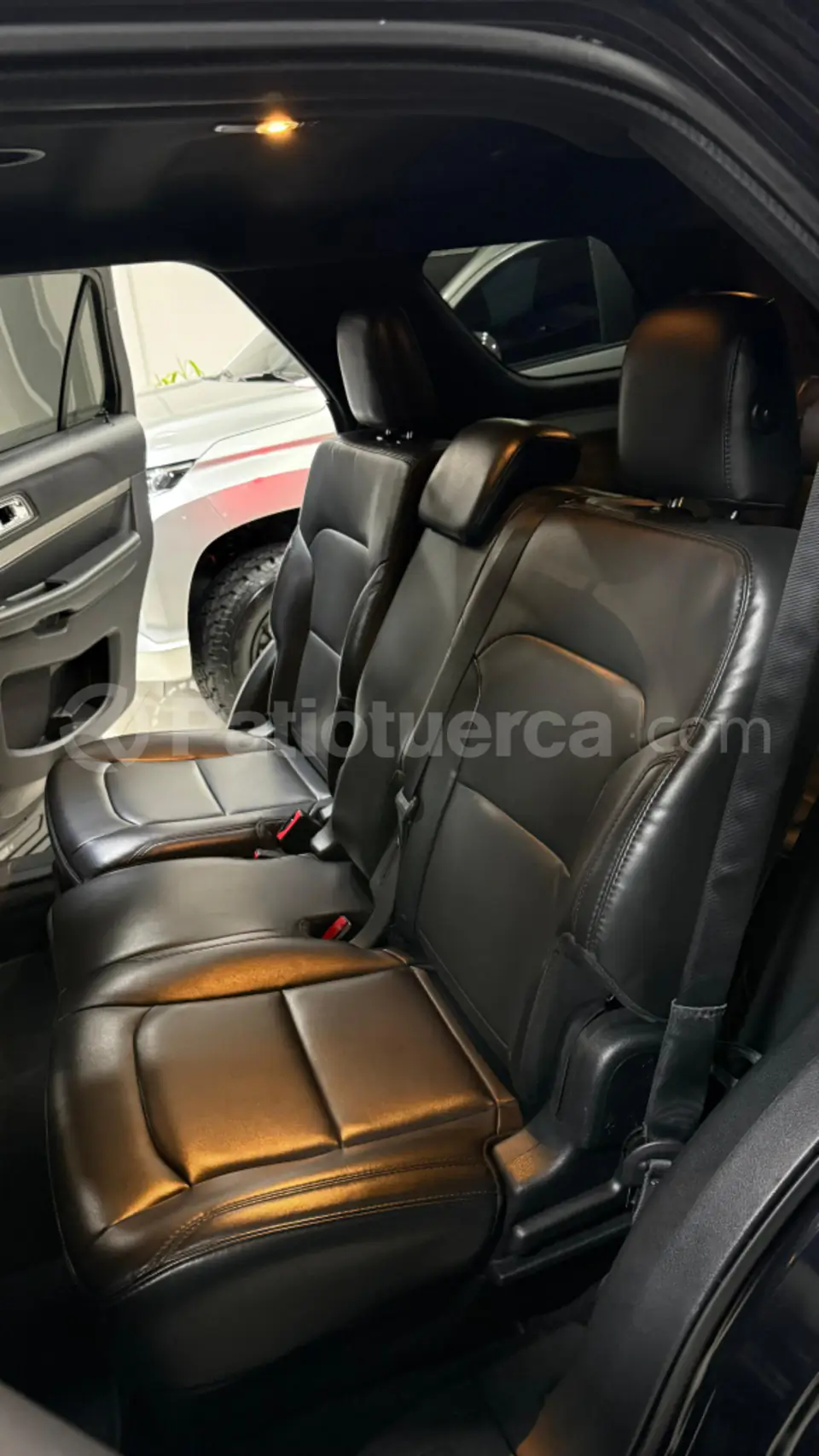 Foto 15 de Ford Explorer