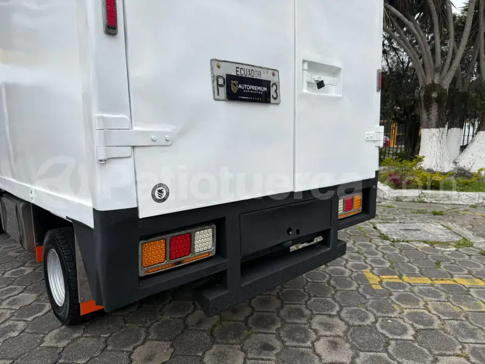 Foto 15 de Kia K3000 CS