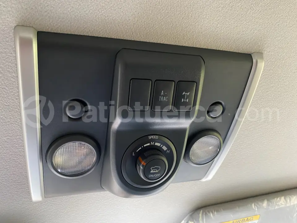 Foto 8 de Toyota FJ Cruiser