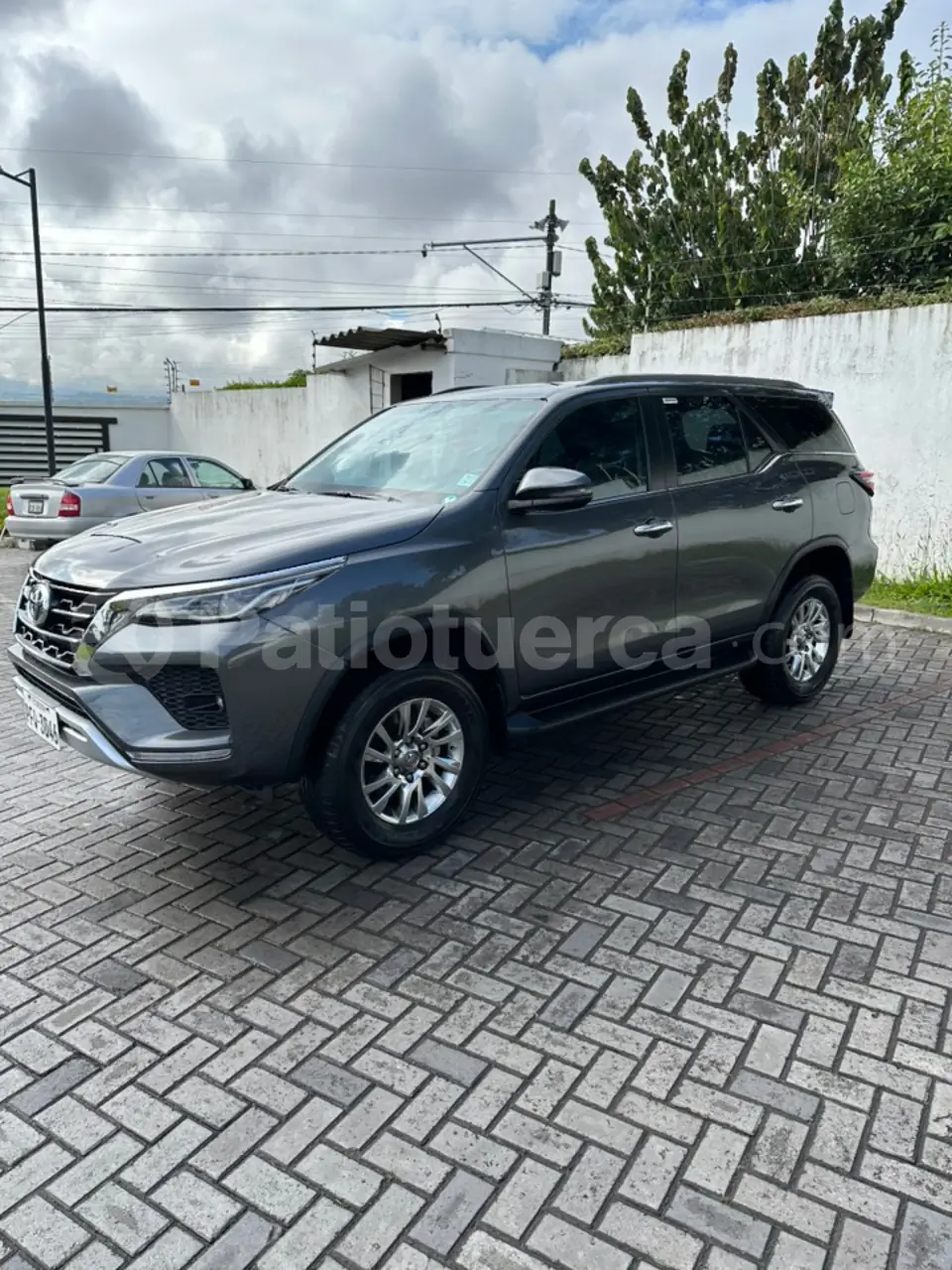 Foto 2 de Toyota Fortuner 4.0