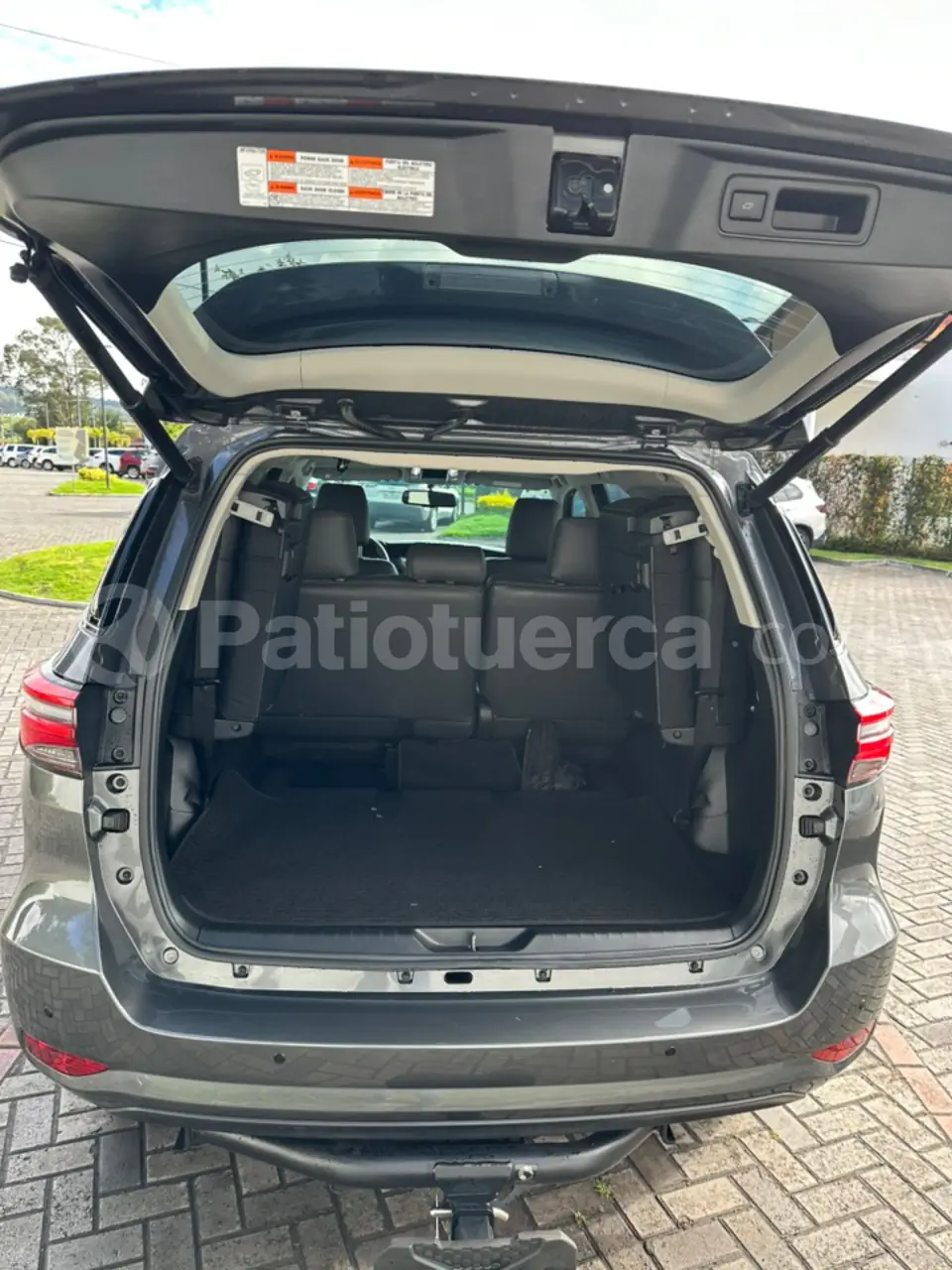 Foto 7 de Toyota Fortuner 4.0