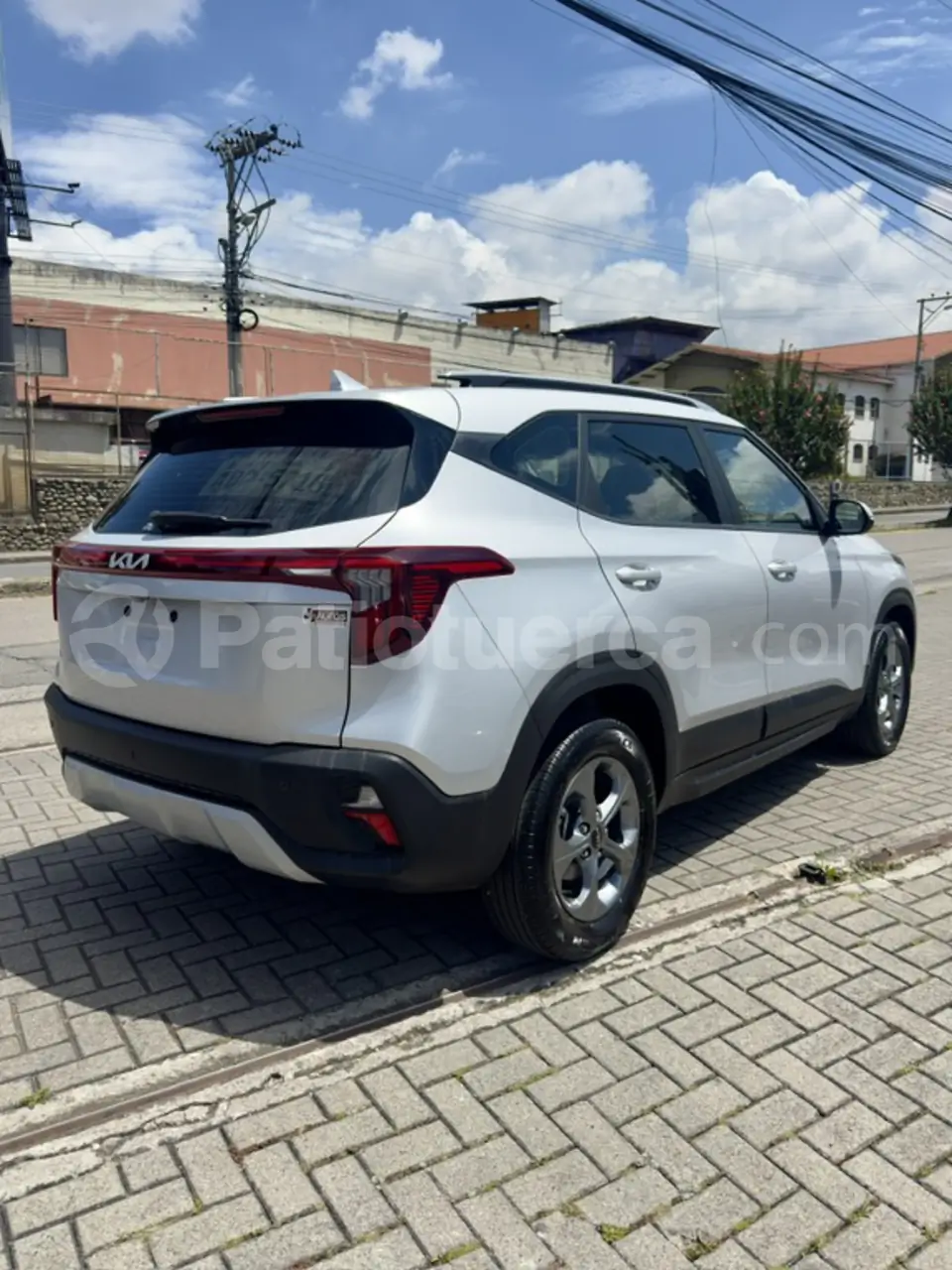 Foto 4 de Kia Seltos LX