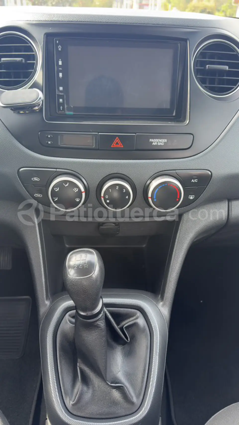 Foto 9 de Hyundai Grand I10 HB